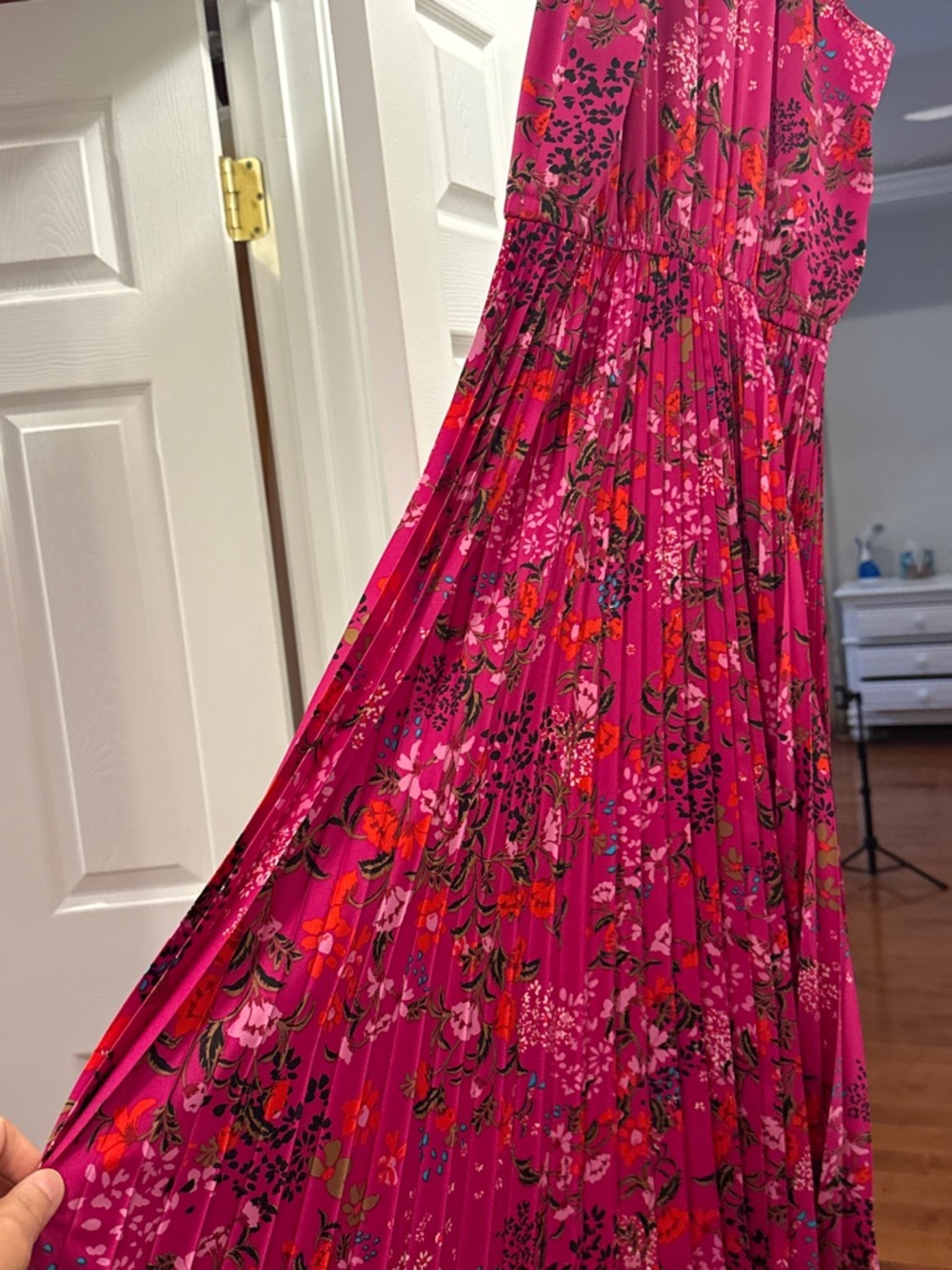 Fuchsia Floral Sleeveless Maxi Dress - Picture 9 of 10